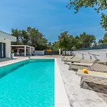 House With Pool Mimi Βίλα