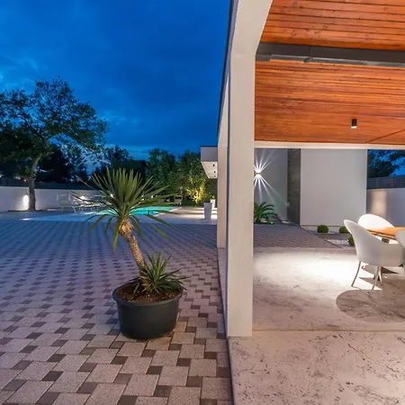 Villa House With Pool Mimi Biograd Na Moru