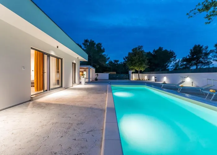 House With Pool Mimi Villa Biograd Na Moru