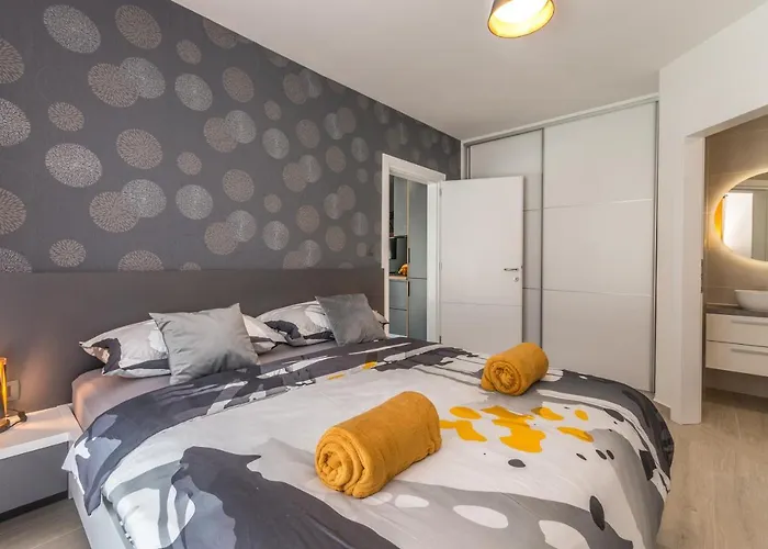 Вилла House With Pool Mimi