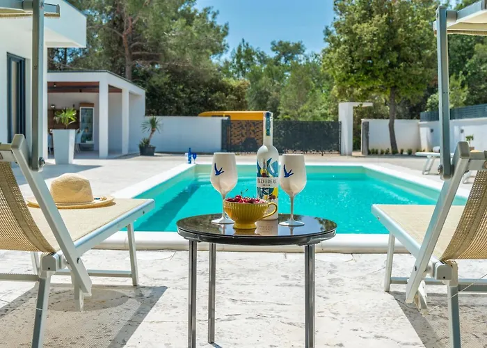 Villa House With Pool Mimi