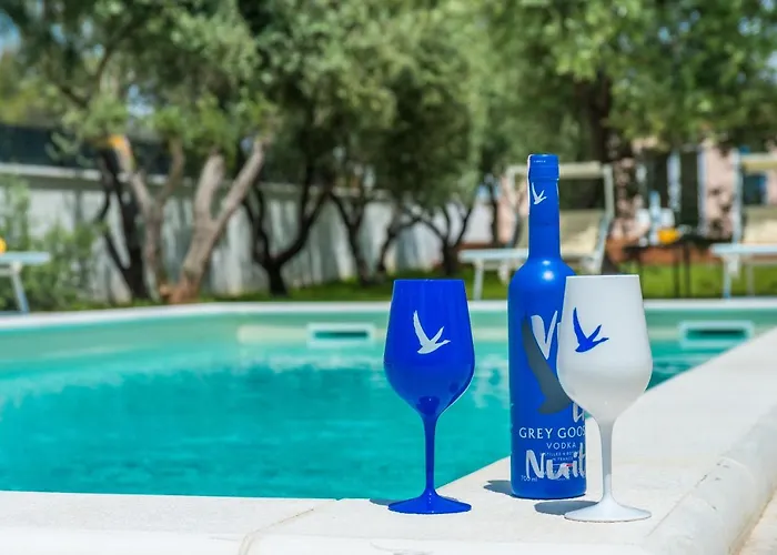 House With Pool Mimi * Biograd Na Moru