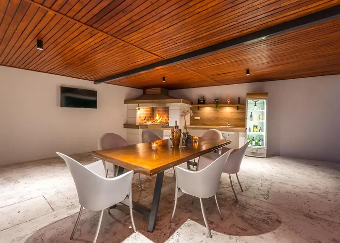 House With Pool Mimi Вилла Биоград-на-Мору