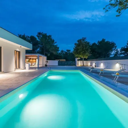 House With Pool Mimi Villa Biograd Na Moru