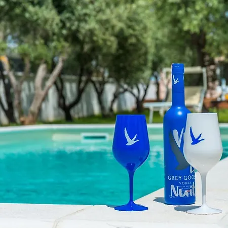 House With Pool Mimi * ביוגראד נה מורו