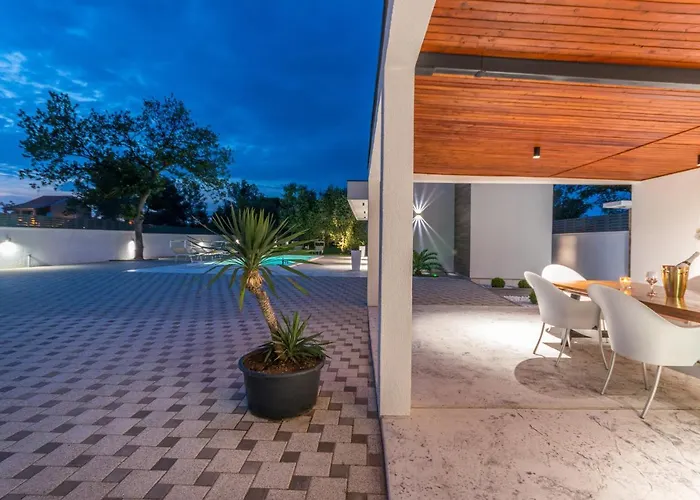 빌라 House With Pool Mimi 비오그라드나모루